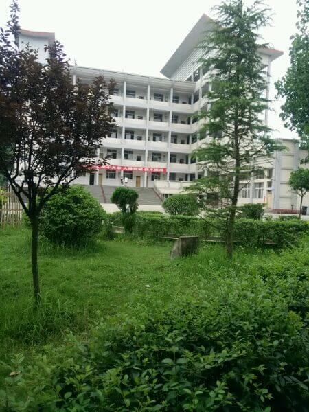 東壩中學校園風采