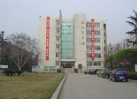 四川師范大學(xué)附屬中學(xué)師資力量怎么樣？