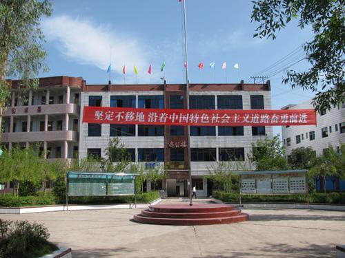 渠縣有慶中學地理位置在哪兒？
