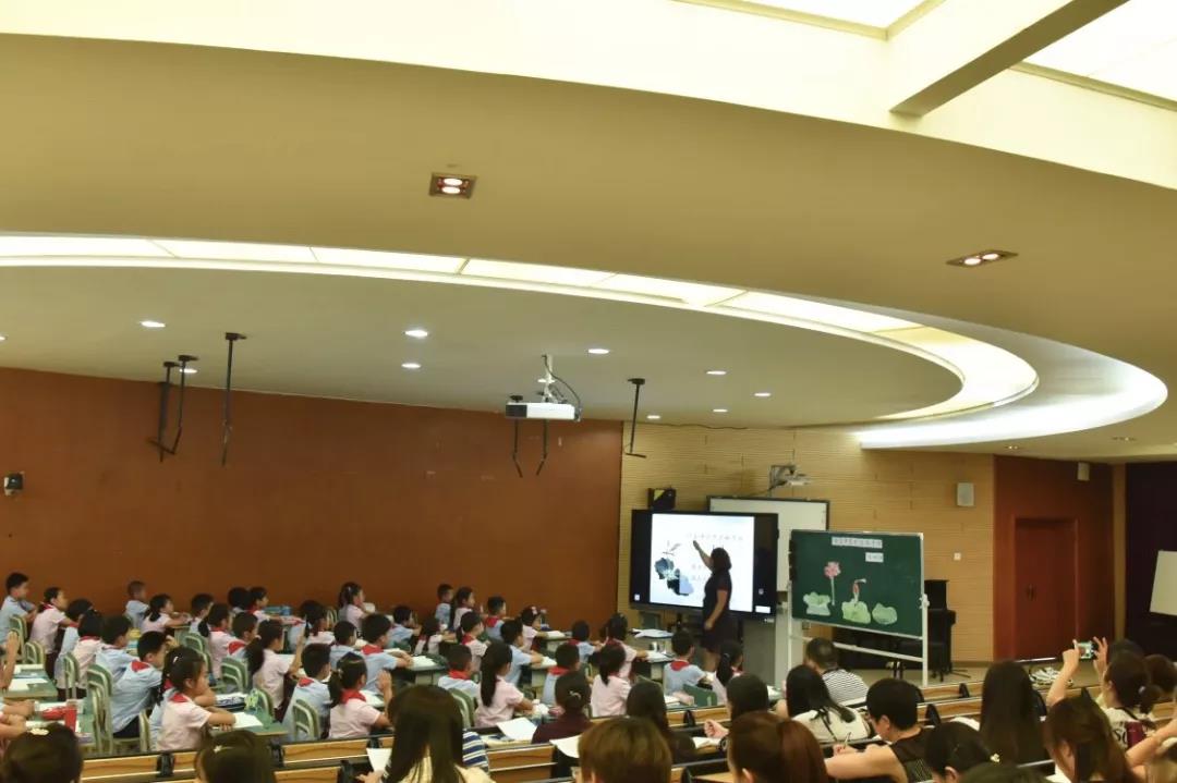 郫都嘉祥外國語學(xué)校2019年班級(jí)設(shè)置