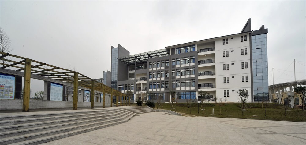 瀘州老窖天府中學校園風采