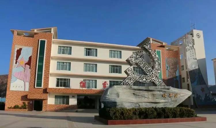瀘化中學(xué)2018年收費標(biāo)準(zhǔn)