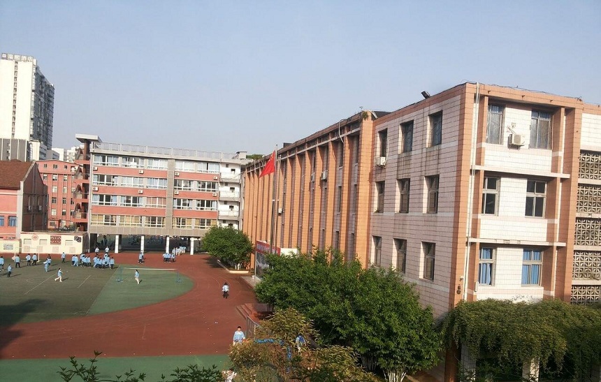 通錦中學(xué)環(huán)境怎么樣？