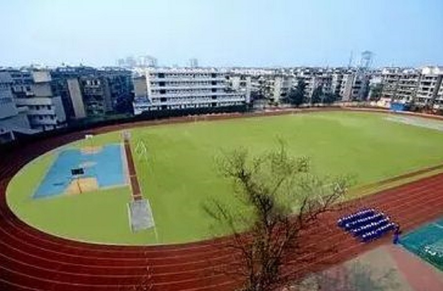 成都實(shí)外新都五龍山學(xué)校校園環(huán)境怎么樣？