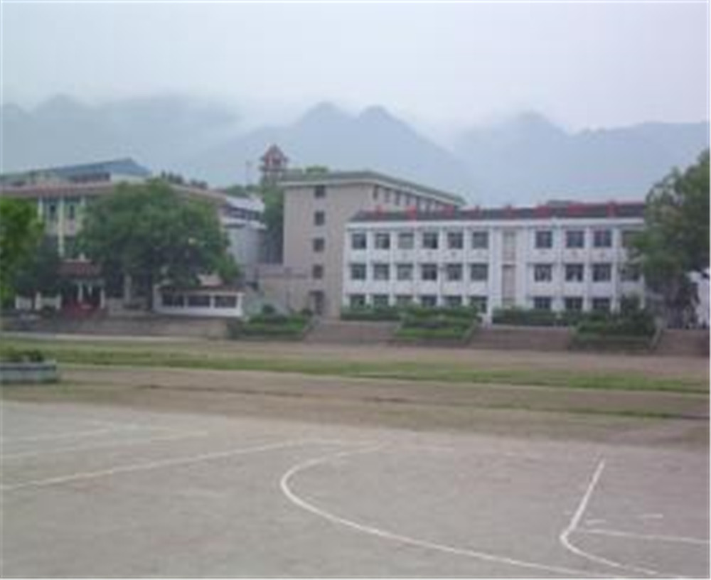 大竹縣文星中學學校環(huán)境怎么樣？