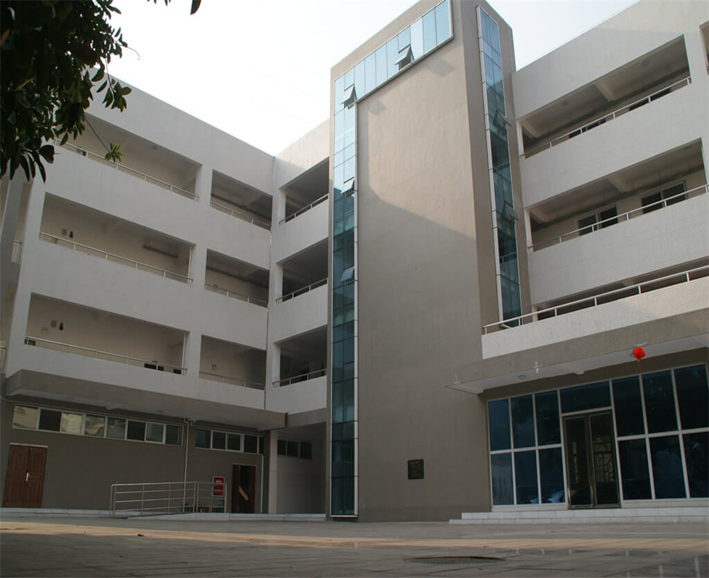 攀枝花市體育中學學校2020年的錄取分數(shù)是多少？