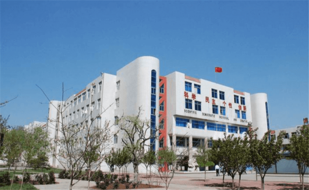 周口中學(xué)學(xué)校環(huán)境怎么樣？
