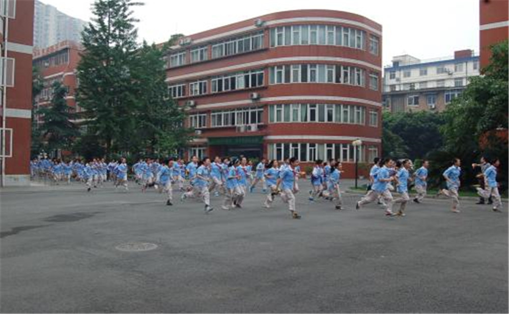北師大成都實驗中學(xué)校2020年的錄取分?jǐn)?shù)是多少？