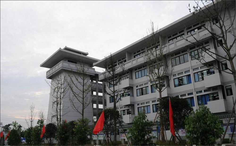 成都石室中學(xué)北湖校區(qū)2020年的錄取分?jǐn)?shù)是多少？