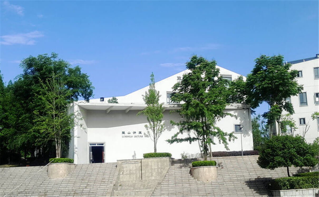 成都實(shí)驗(yàn)外國語學(xué)校（西區(qū)）2020年招生錄取分?jǐn)?shù)線多少分？