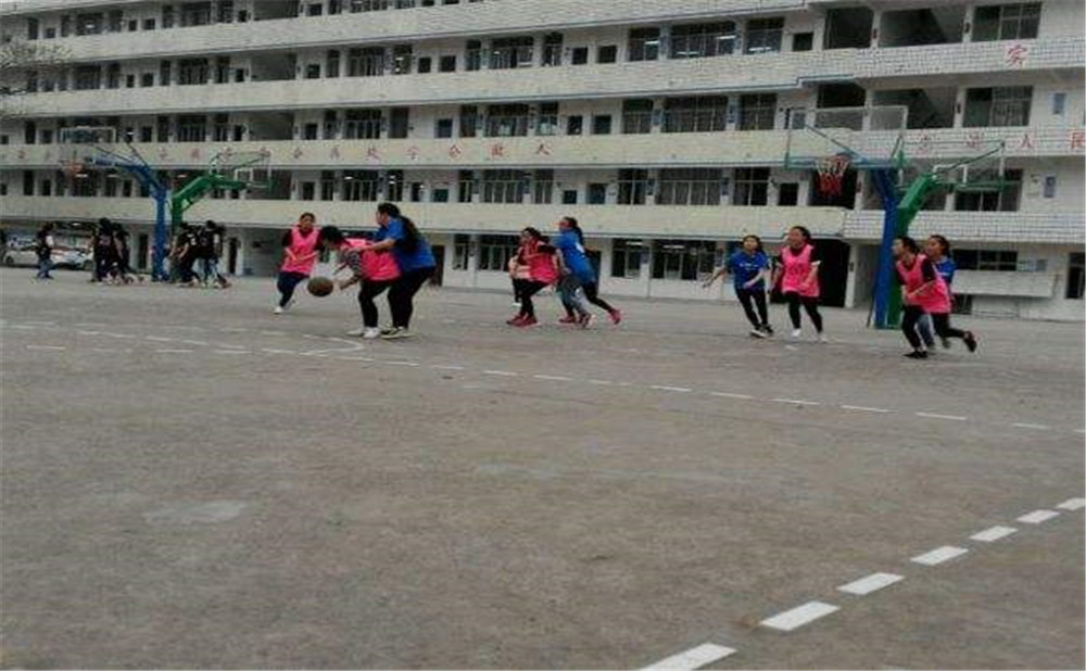 養(yǎng)馬中學(xué)2020年的錄取分?jǐn)?shù)是多少？