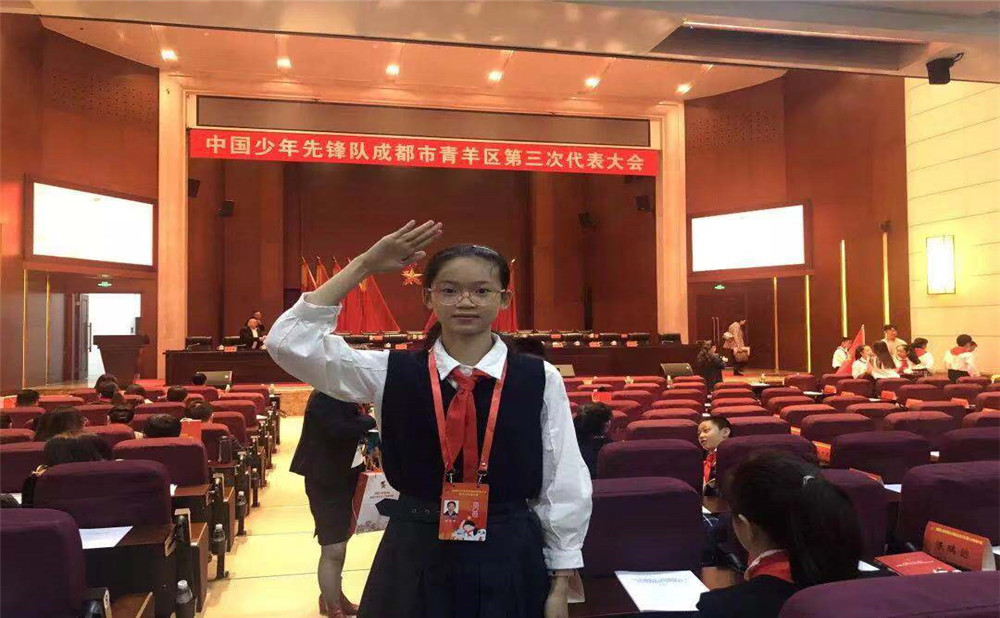 成都成飛中學(xué)錄取分?jǐn)?shù)是多少？