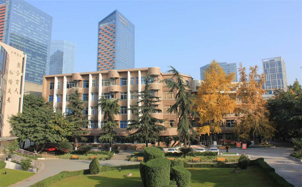 成都市鹽道街中學2020年招生計劃是多少？