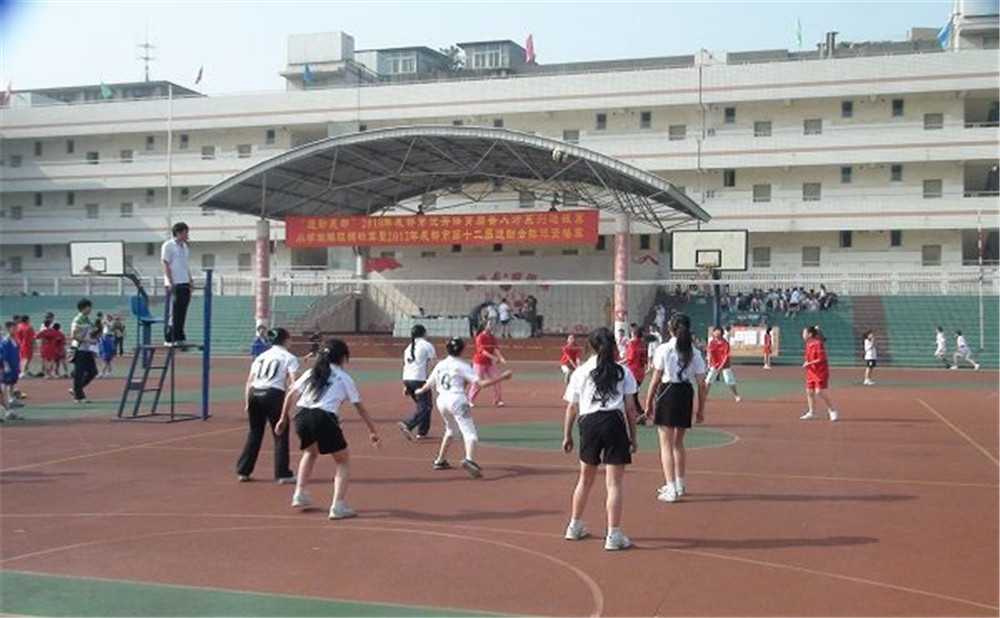 升庵中學(xué)高中部的錄取分?jǐn)?shù)是多少？