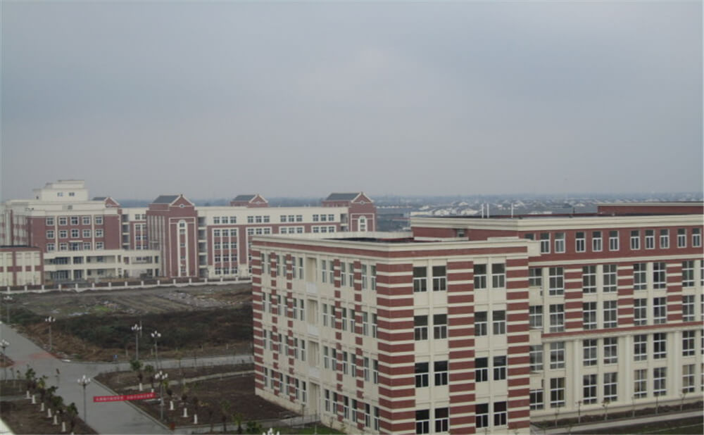 師大三中的去年錄取分?jǐn)?shù)線是多少分？