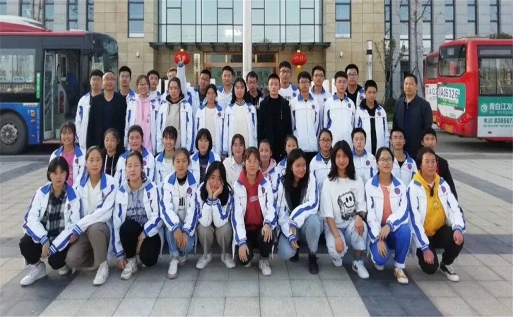 城廂中學(xué)老師怎么樣？