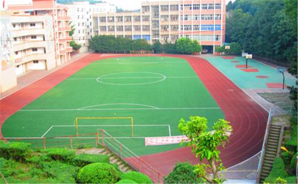 簡陽實驗中學(xué)的高中住宿怎么樣？