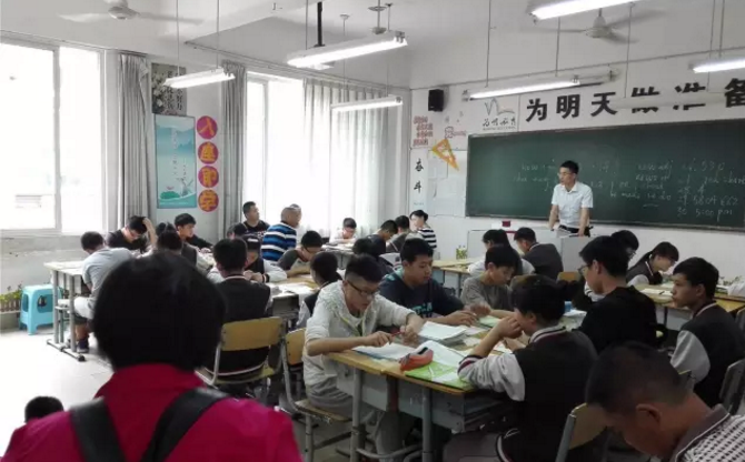 北大附中成都新津為明學校的住宿環(huán)境怎么樣？