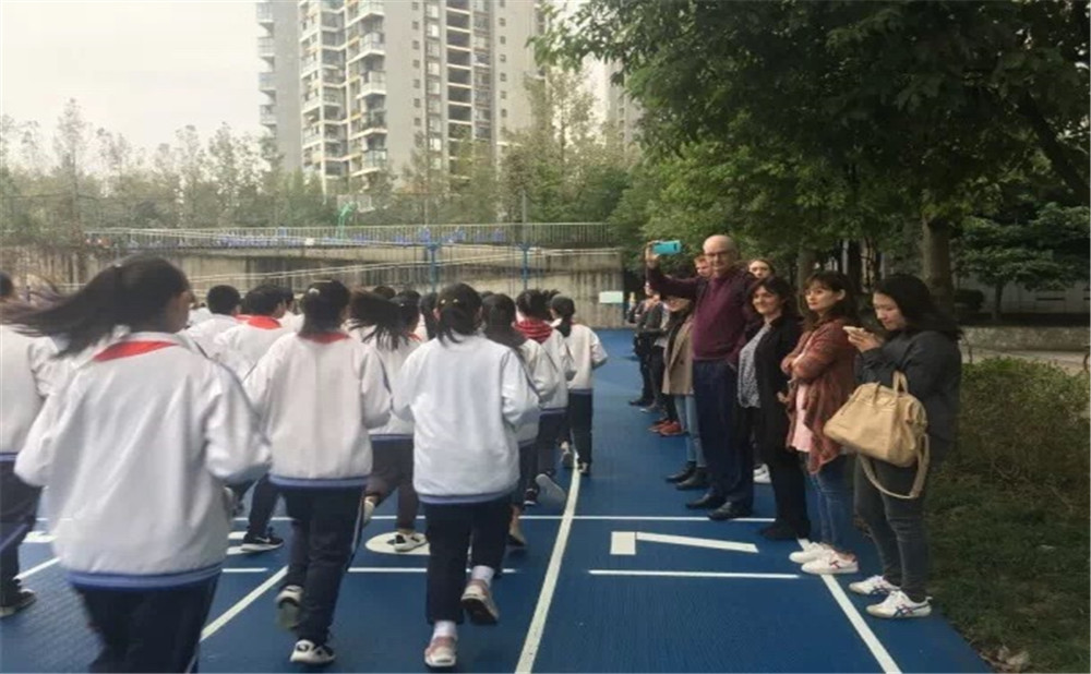 成都市第三中學(xué)本科升學(xué)率是多少？