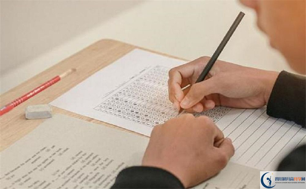 成都石室外國語學校是怎么樣的學校？