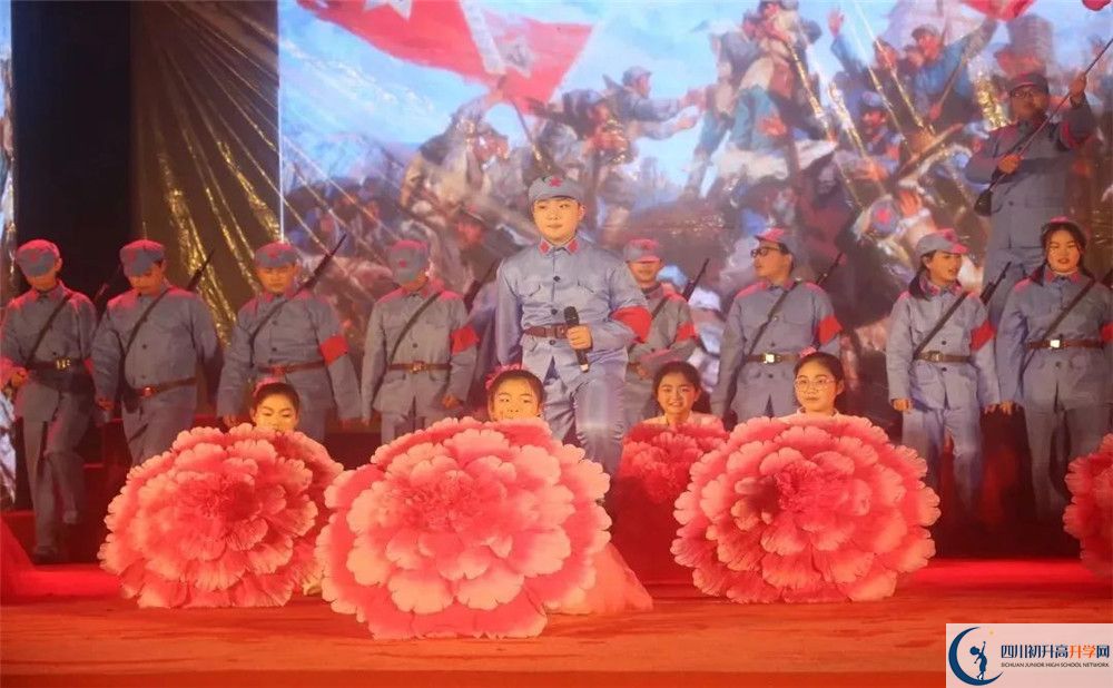龍泉二中一年的學(xué)費(fèi)是多少？