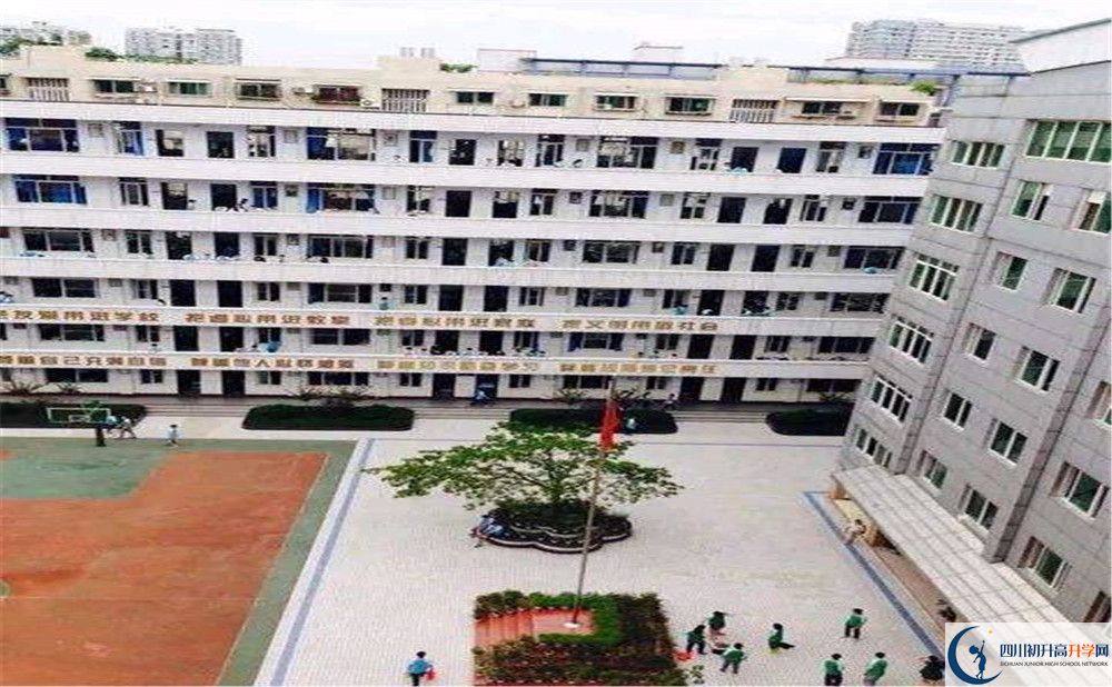 陽安中學(xué)的學(xué)費一期是多少？