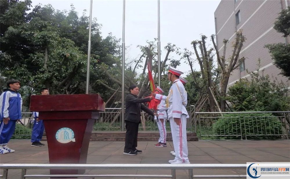 成都石室佳興外國(guó)語學(xué)校成都附屬中學(xué)住宿條件怎么樣？
