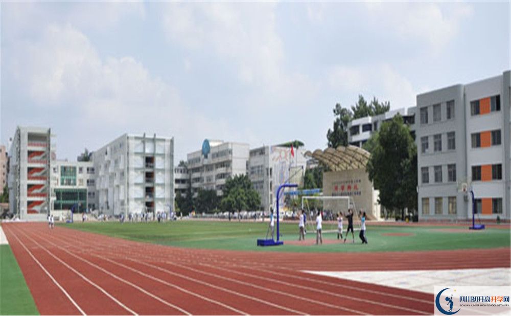 成都鐵路中學(xué)2020年清華北大上人數(shù)是多少？