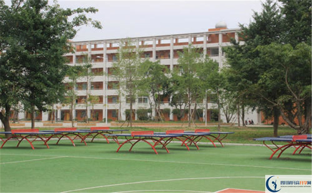 金堂實(shí)驗(yàn)中學(xué)的地址怎么走？