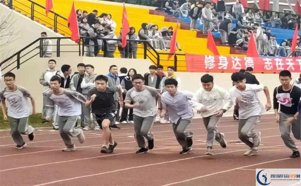 成都新津?yàn)槊鲗W(xué)校初升高難不難？