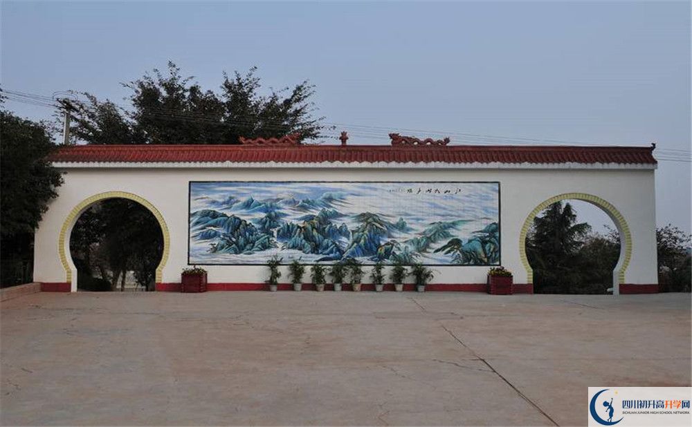 賈家中學(xué)高中部地址在哪里？