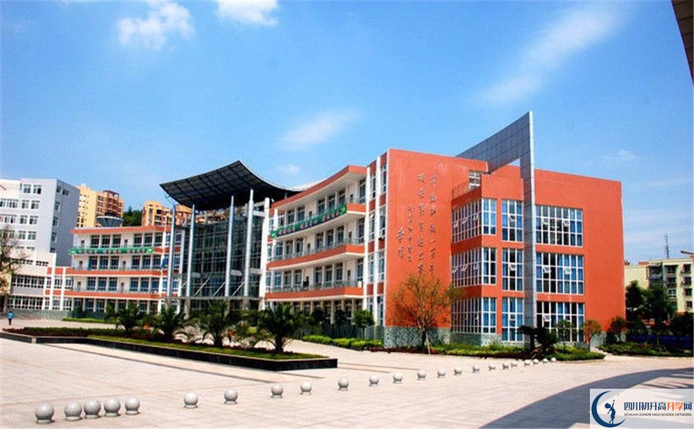 簡陽中學的高中住宿怎么樣？