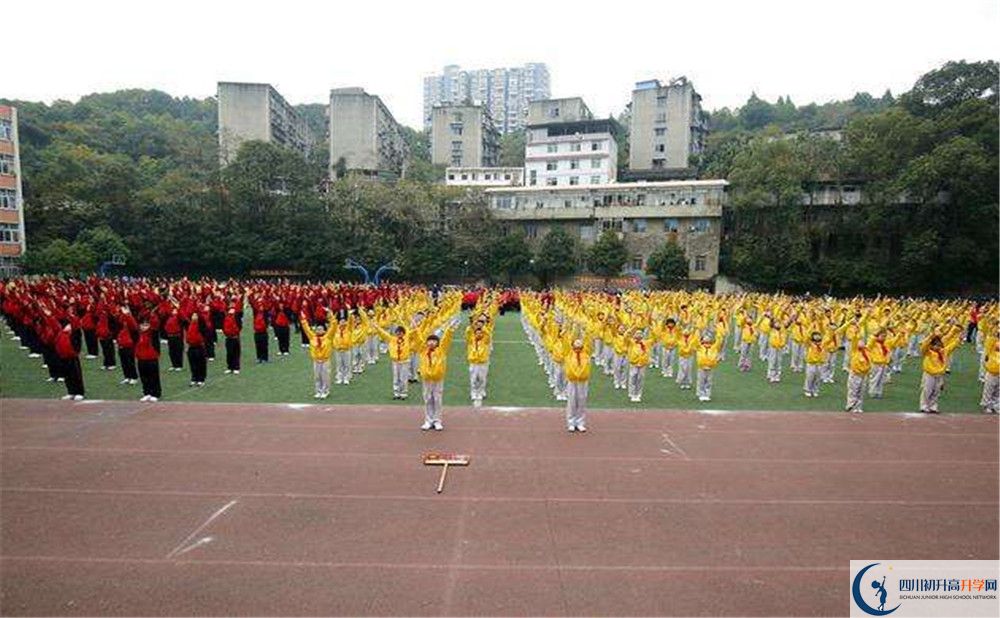 簡陽實驗中學平行班與實驗班差多少？