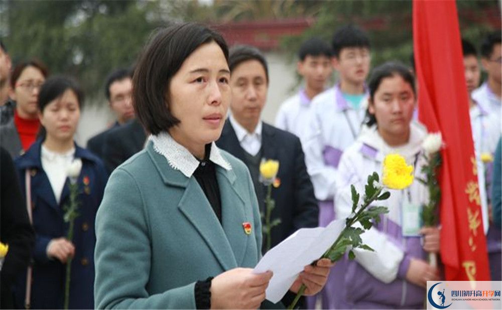 簡(jiǎn)陽(yáng)中學(xué)位置在哪里？