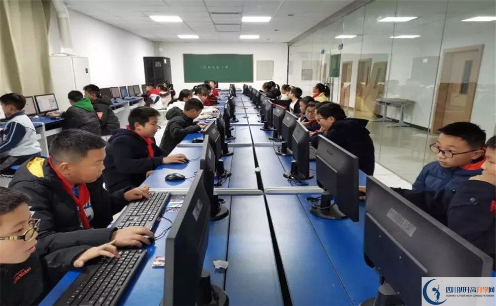 成都綿實(shí)外國語學(xué)校2020年高三文綜測(cè)試題難嗎？
