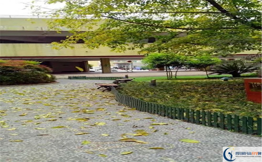 四川師范大學附屬第三實驗中學在全國高中排名多少？