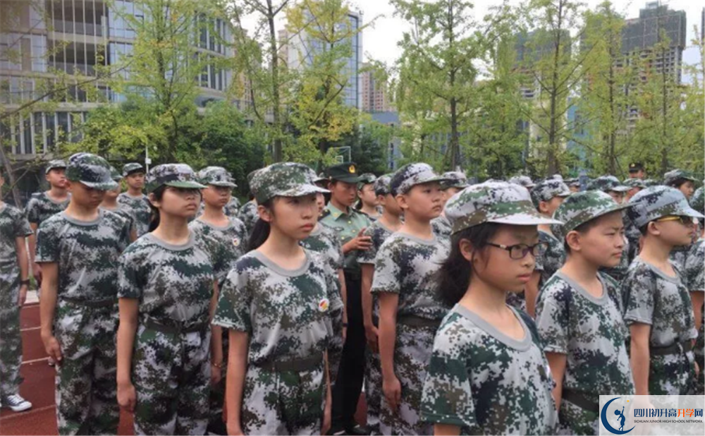 成都市泡桐樹中學實驗班學費貴嗎？