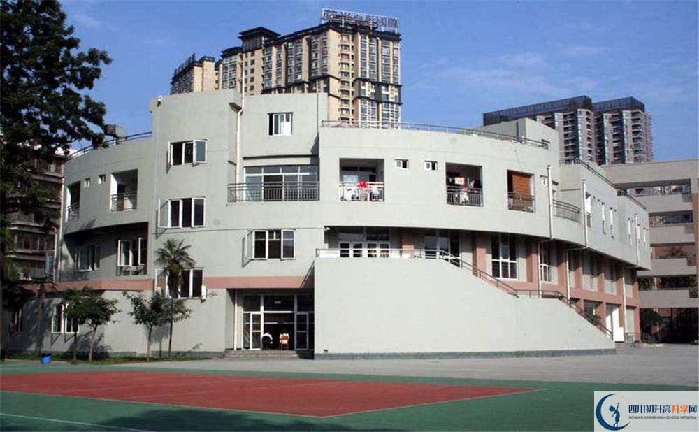 成都市鹽道街中學(xué)高中分班考試難嗎？