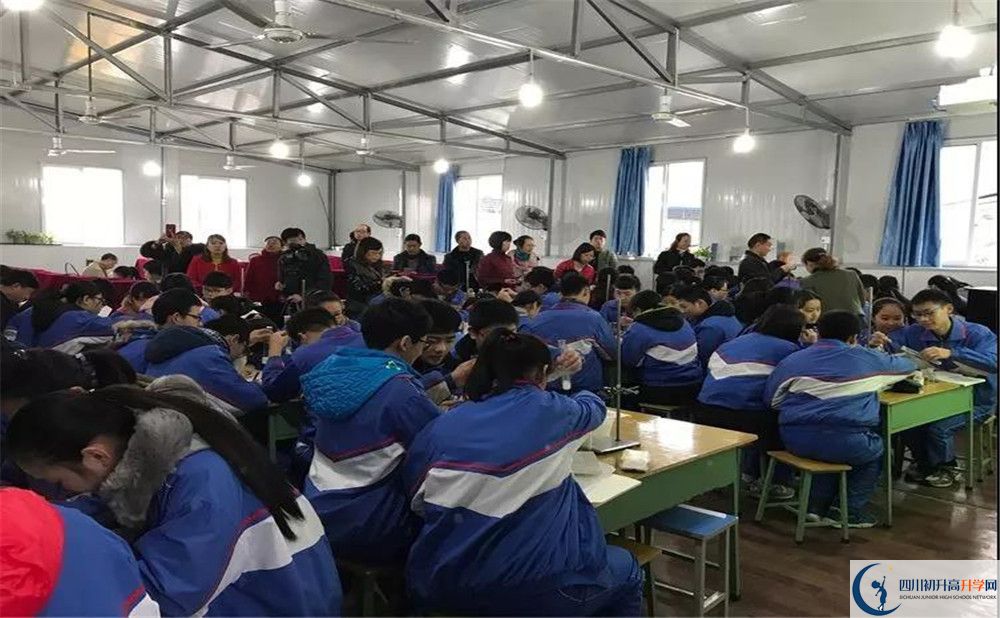 2020簡陽實(shí)驗中學(xué)高三英語期末試卷在哪看？
