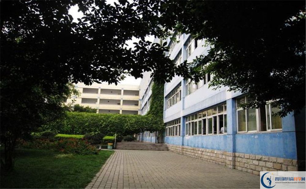 四川師范大學(xué)實(shí)驗(yàn)外國語學(xué)校走讀生作息時間是怎樣的？