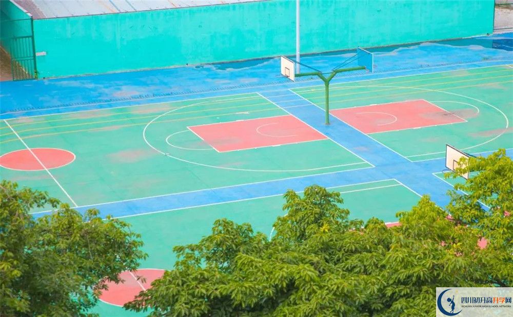 成都南開為明學(xué)校補課嗎？