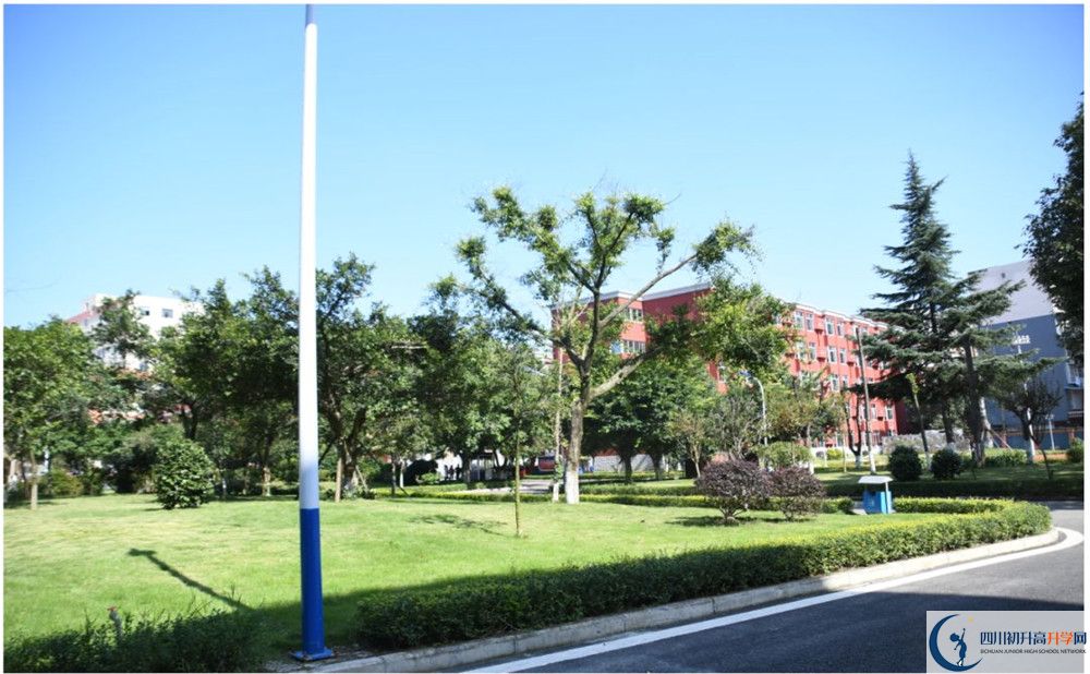 四川師范大學實驗外國語學校好不好？