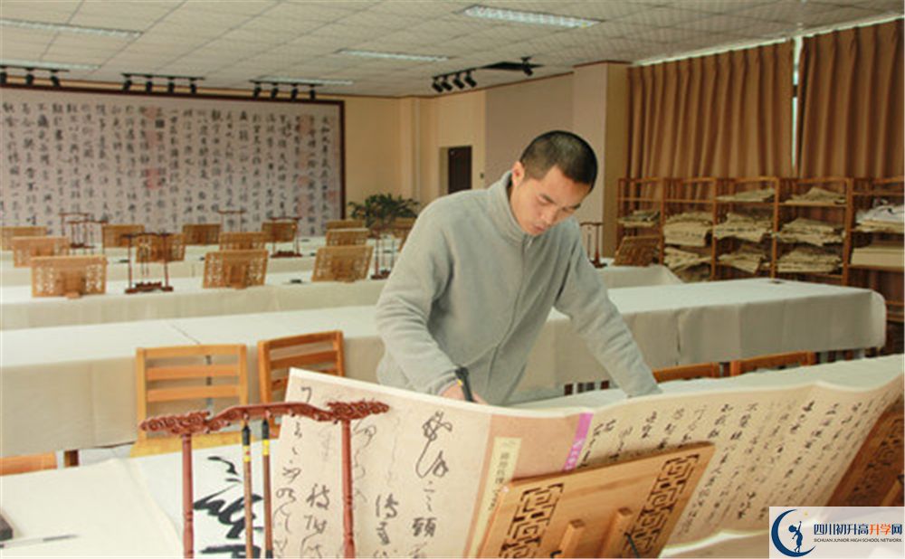 武侯中學(xué)2020年美術(shù)班的報考條件是什么？